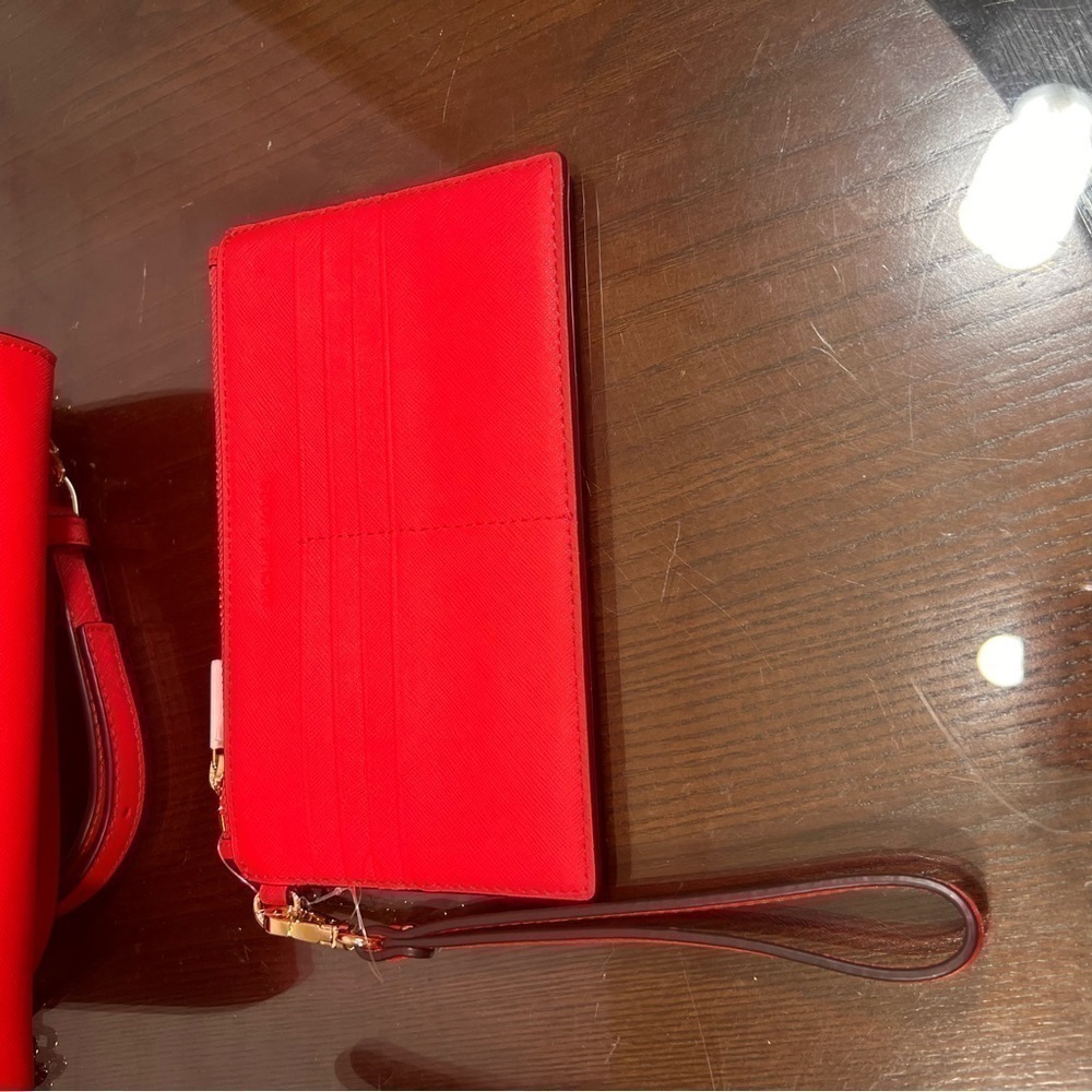 MICHAEL KORS Saffiano Leather 3-in-1 Crossbody. Jet Set Travel bag NWT Coral - Picture 9 of 14